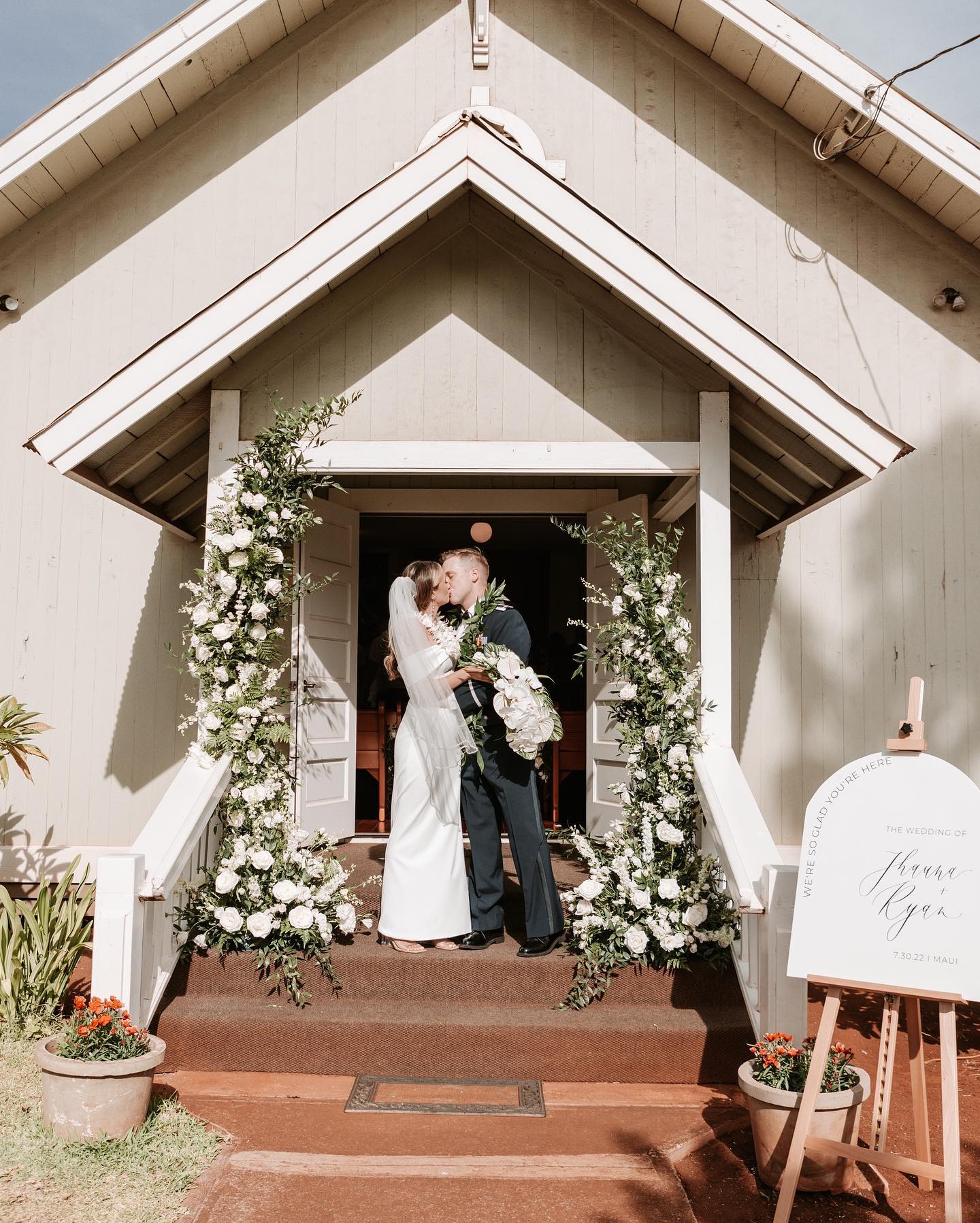 “For I can’t help falling in love with you” - Elvis Presley 
PC: @sierrabertiniphotography
Florist: @sunyasflowers
Welcome Sign: @Tropigalcalligraphy
Venue: Lahuiokalani Ka’ānapali Congregational Church
•
•
•
•
•
•
•
#mauiweddingplanner #hawaiiweddingplanner #weddingplanner #weddingvenue #mauiwedding #destinationwedding #bride #groom #ido #love